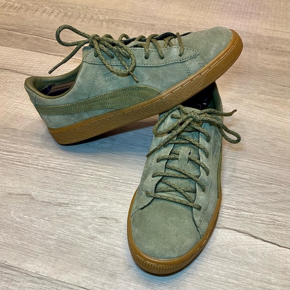 PUMA Basket Trainers. Green Suede with Gum Sole - US Size 6.5C. - Picture 2 of 9